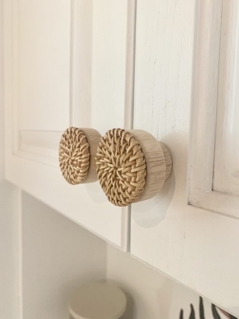 Boutons d'armoire en bois et rotin