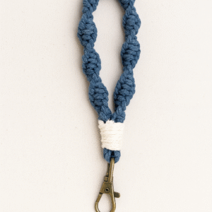 Porte-clés en macramé ( Marine )