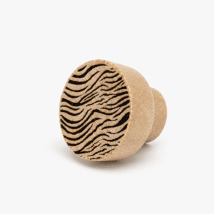 bouton darmoire en bois avec motif zebre