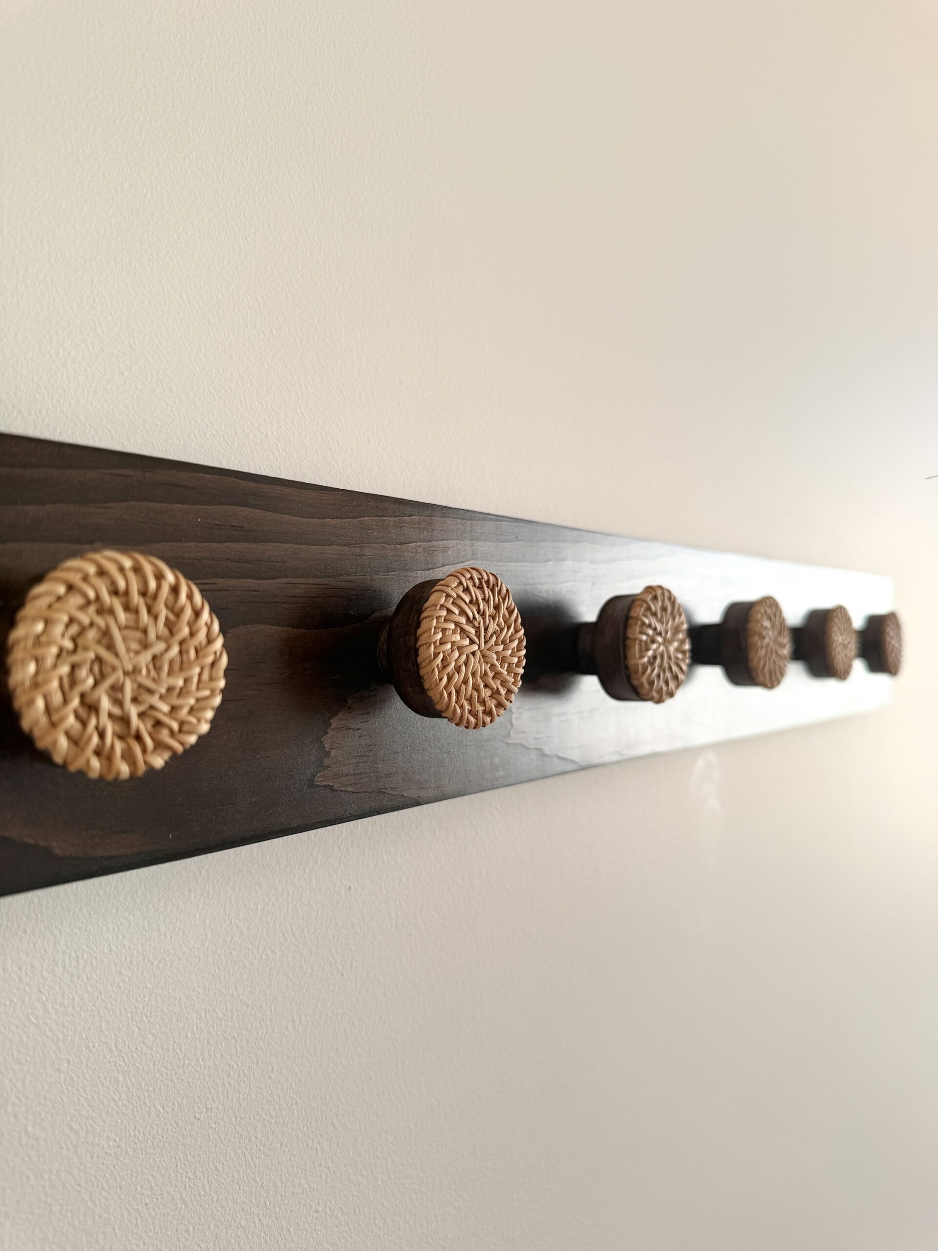 Grand crochet mural boho avec 8 supports - Cacao – Image 2